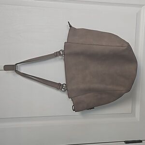 T-Shirt & Jeans Neutral Bag Taupe Tan Crossbody Shoulder Tassels